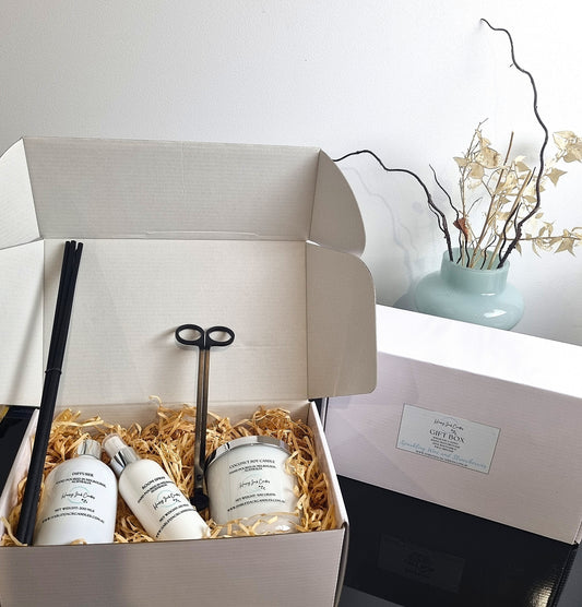 Bundle 2 - Candle, Diffuser, Room Spray and Wick Trimmer - Fresh Fragrances
